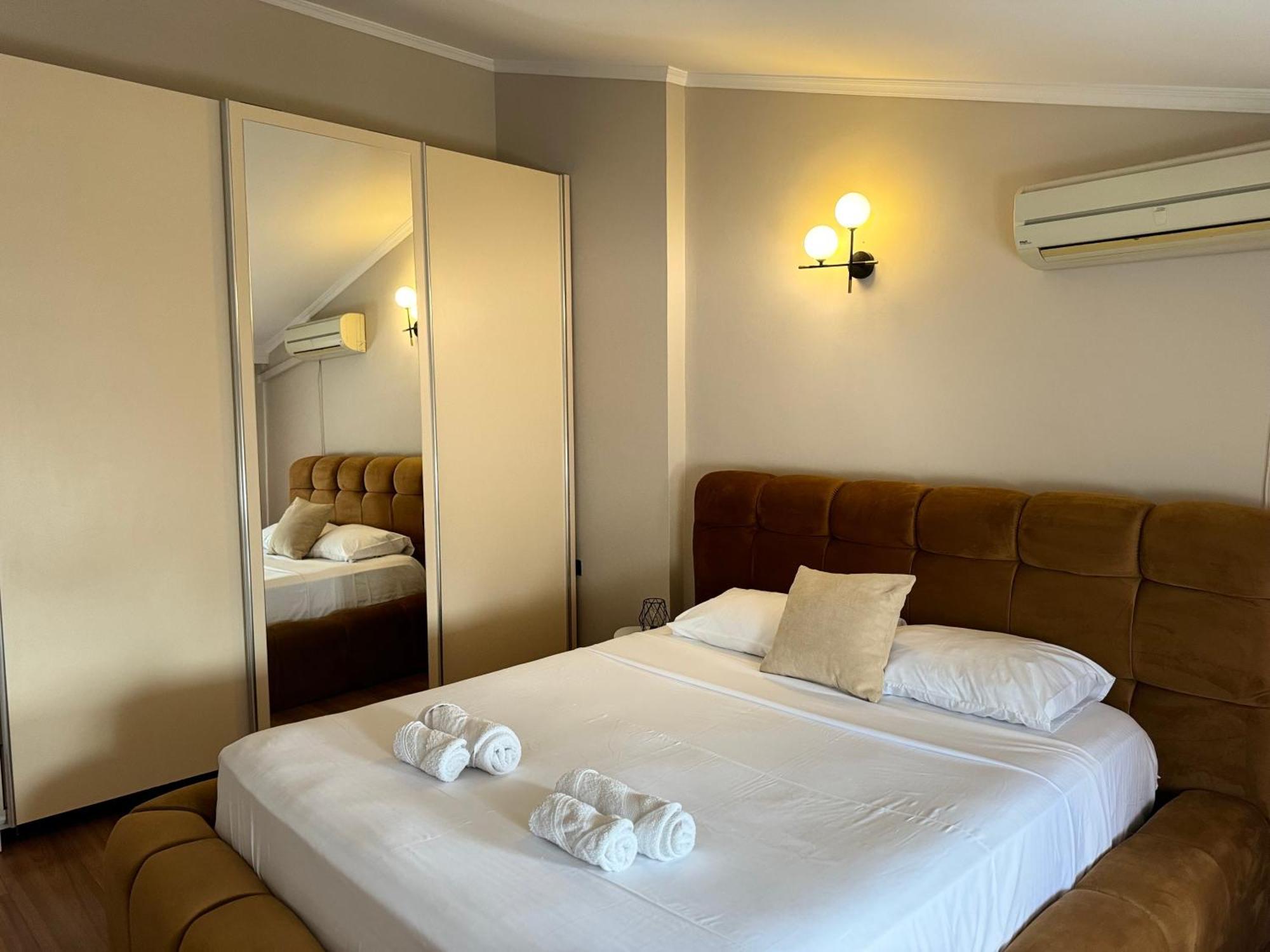 Golden Dublex Tirana Apartment Екстериор снимка