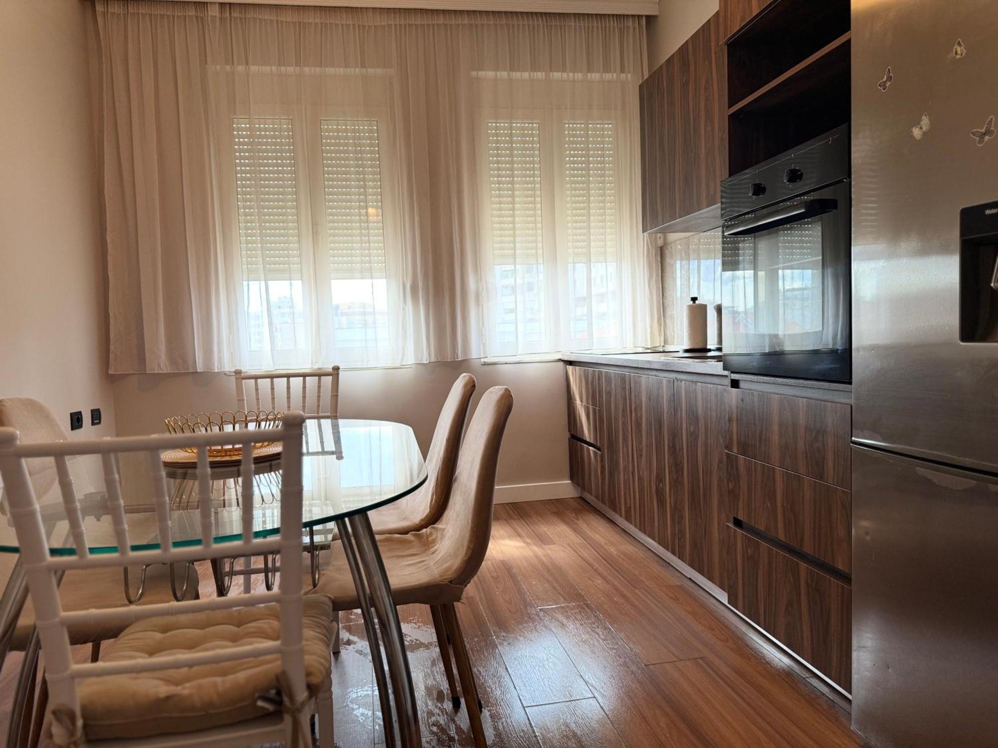 Golden Dublex Tirana Apartment Екстериор снимка