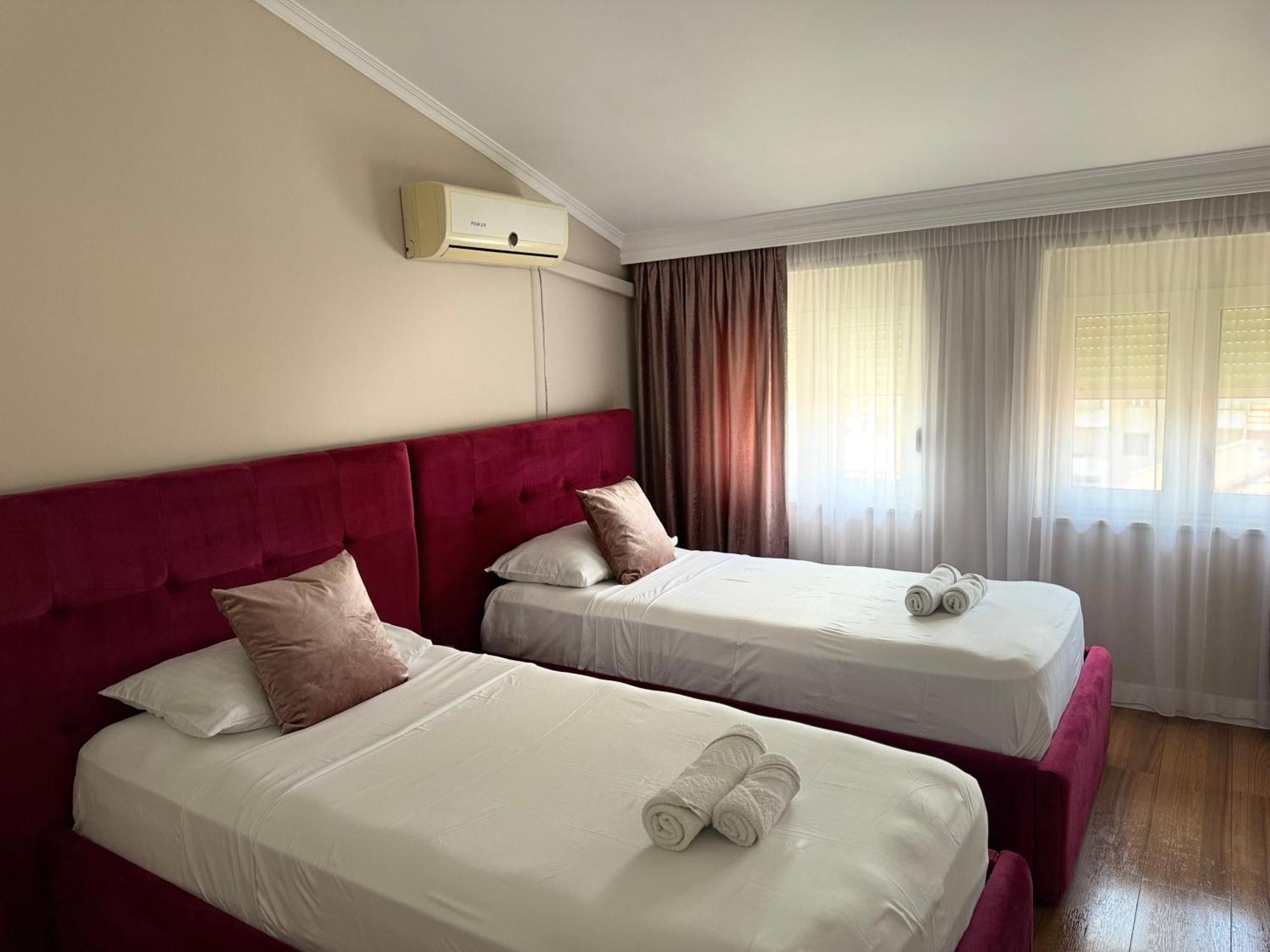 Golden Dublex Tirana Apartment Екстериор снимка