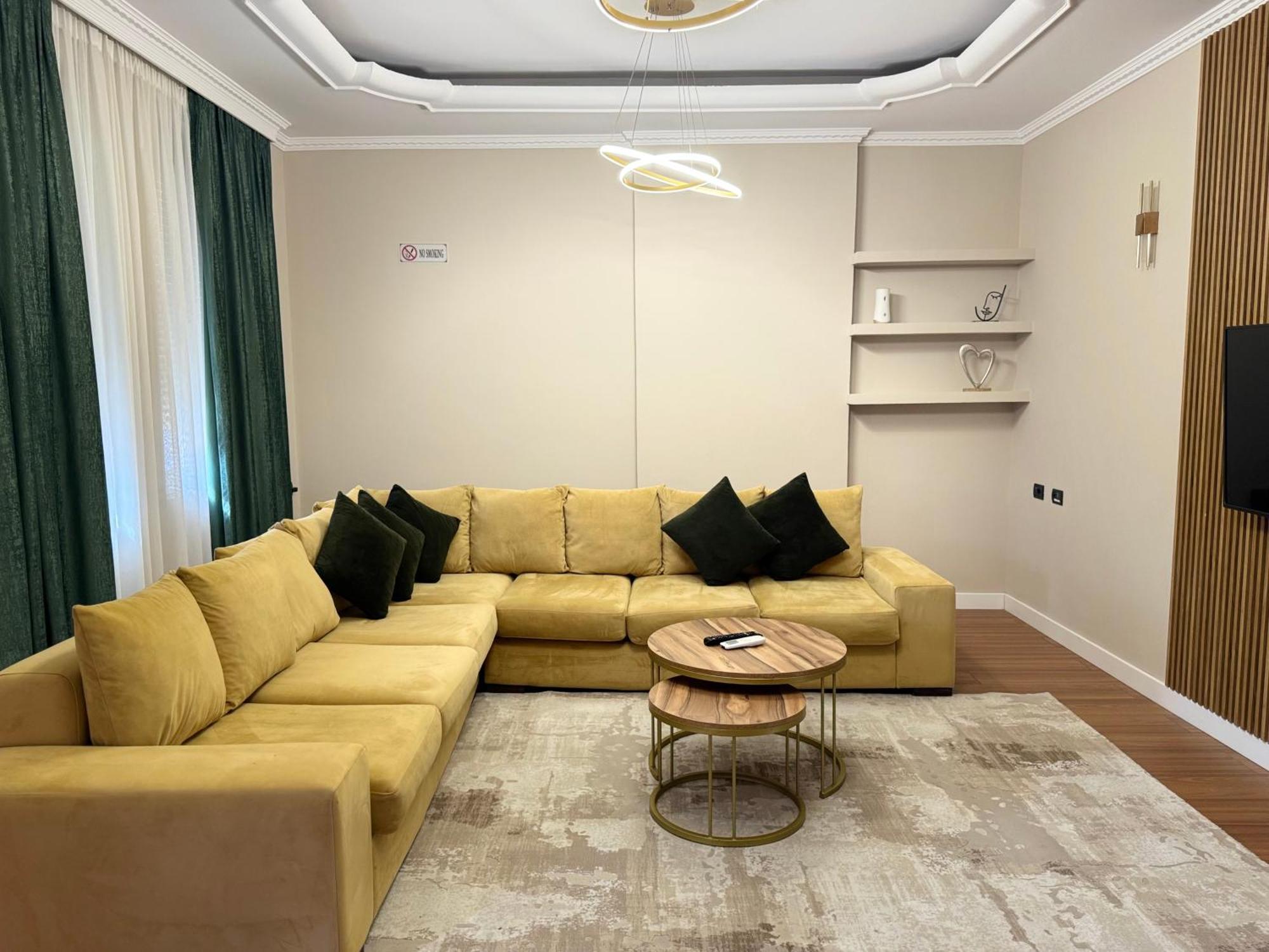 Golden Dublex Tirana Apartment Екстериор снимка